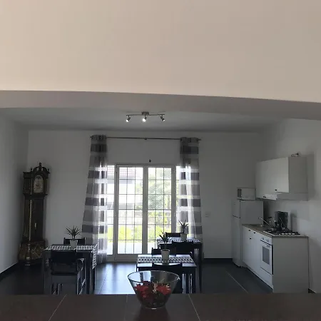 Oda ve Kahvaltı National 5 *